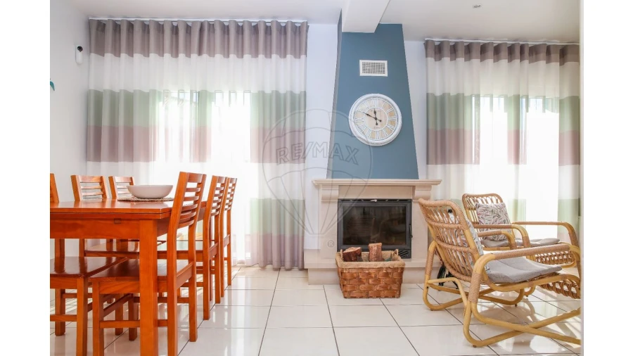 Moradia T3 para Arrendamento em São Pedro da Cadeira Foto 12