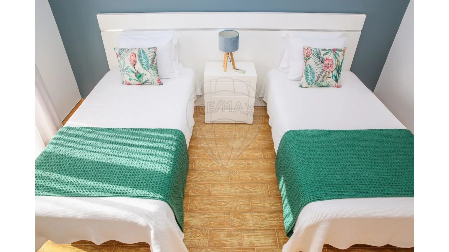 Moradia T3 para Arrendamento em São Pedro da Cadeira Foto 3