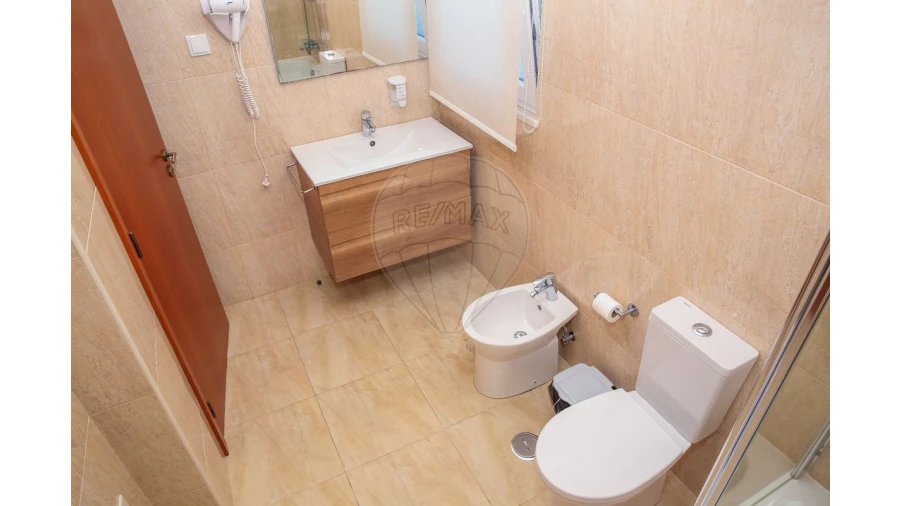 Moradia T3 para Arrendamento em São Pedro da Cadeira Foto 6