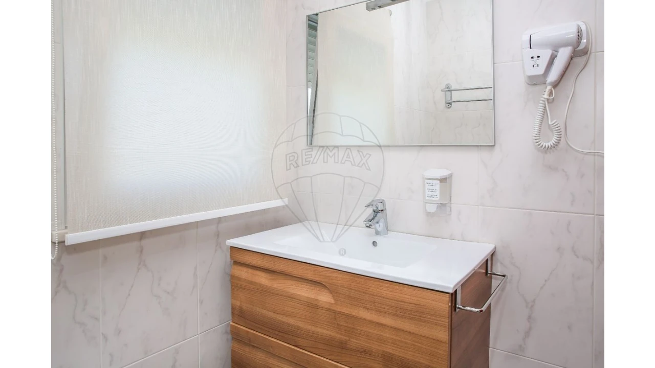 Moradia T3 para Arrendamento em São Pedro da Cadeira Foto 27