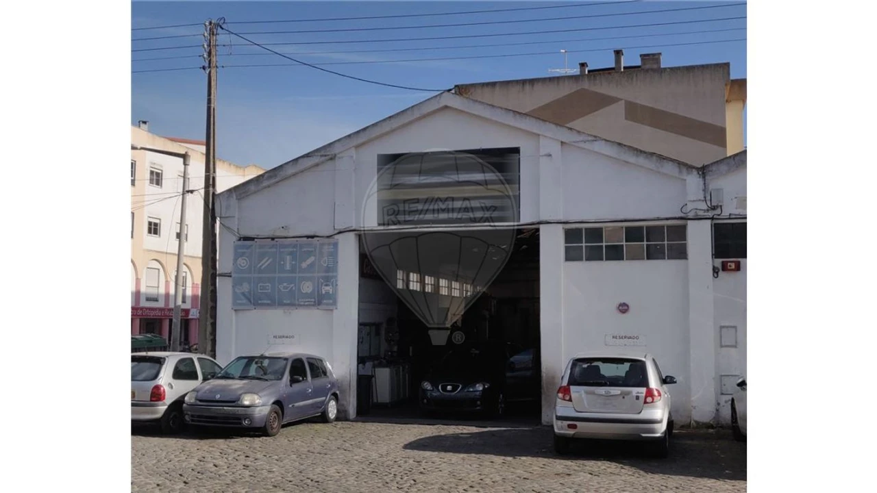 Armazém para Venda em Loures Foto 2