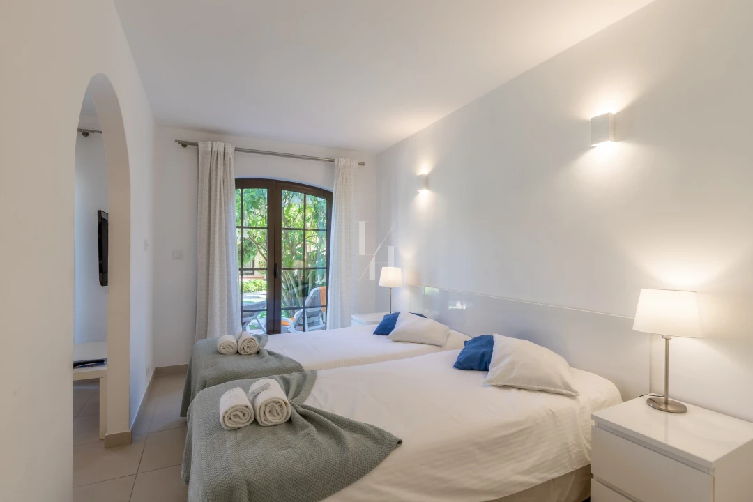 Apartamento para Arrendamento férias em Quarteira Foto 9