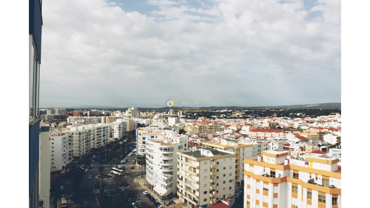 Apartamento T1 para Venda em Quarteira Foto 17