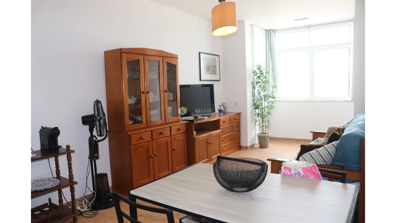 Apartamento T1 para Venda em Quarteira Foto 4