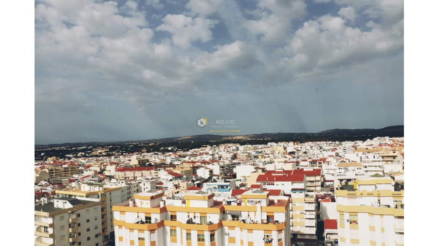 Apartamento T1 para Venda em Quarteira Foto 14