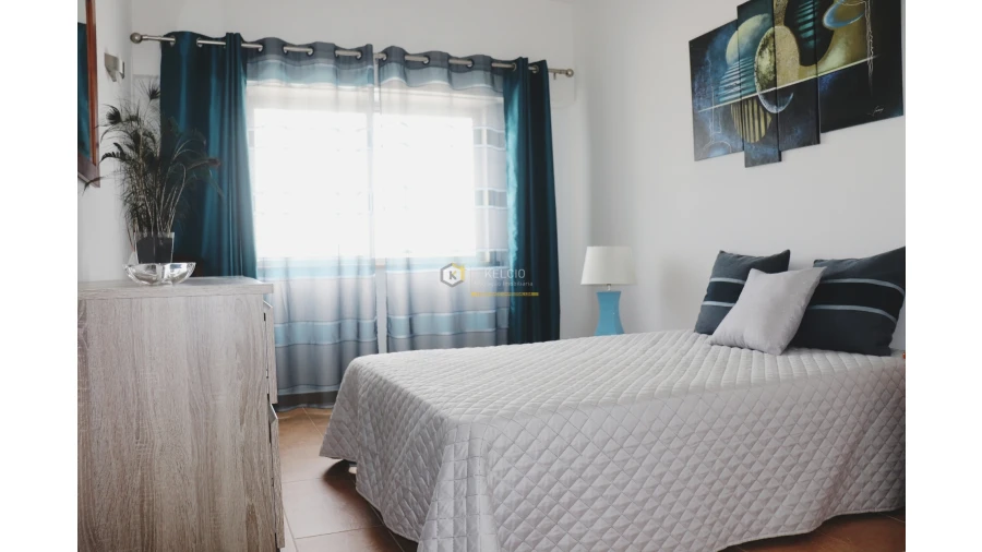 Apartamento T1 para Venda em Quarteira Foto 1