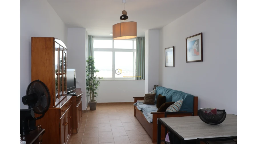 Apartamento T1 para Venda em Quarteira Foto 5