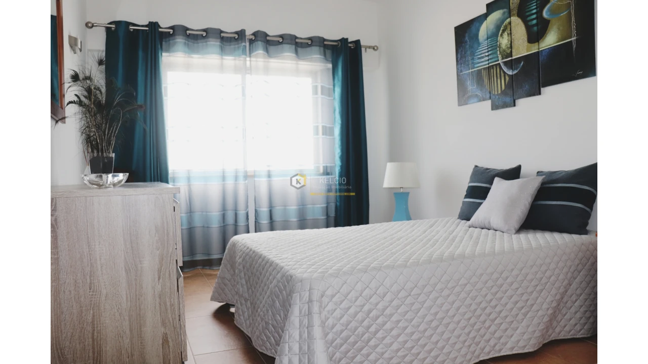 Apartamento T1 para Venda em Quarteira Foto 1