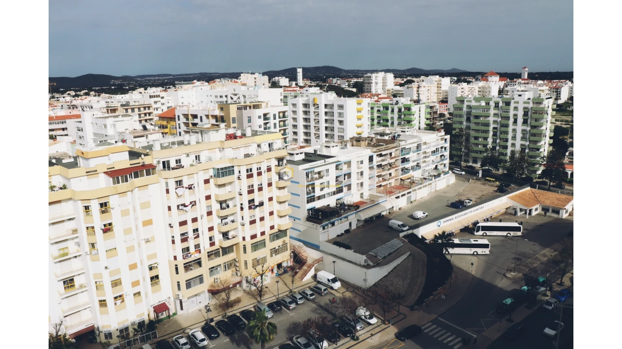 Apartamento T1 para Venda em Quarteira Foto 15