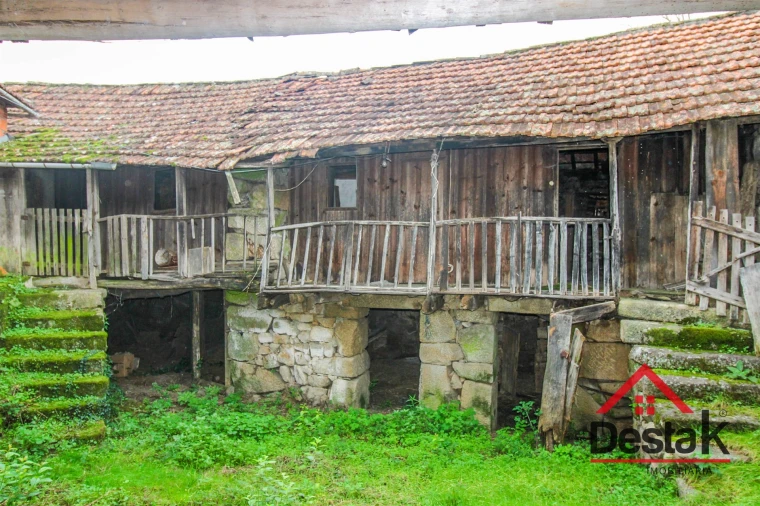 Moradia T0 para Venda em Carvalhais e Candal Foto 2