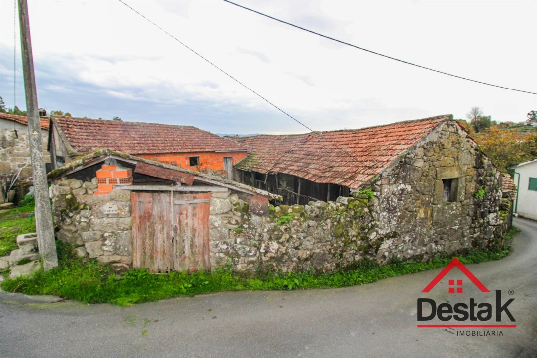 Moradia T0 para Venda em Carvalhais e Candal Foto 6