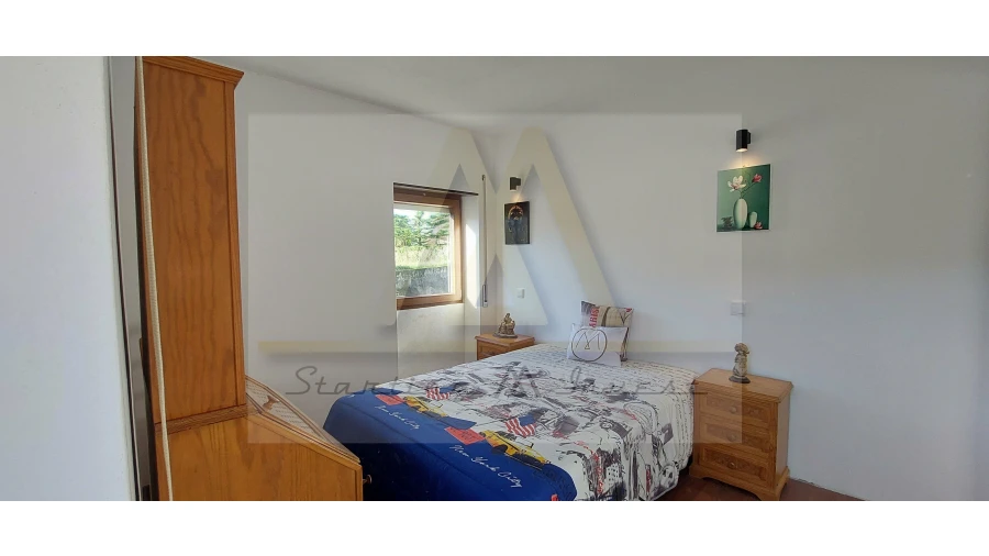 Moradia T3 para Venda em Retorta e Tougues