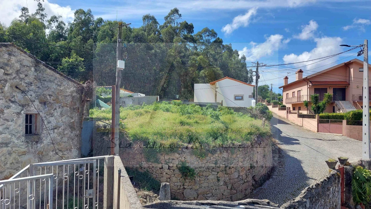 Moradia T3 para Venda em Retorta e Tougues Foto 20