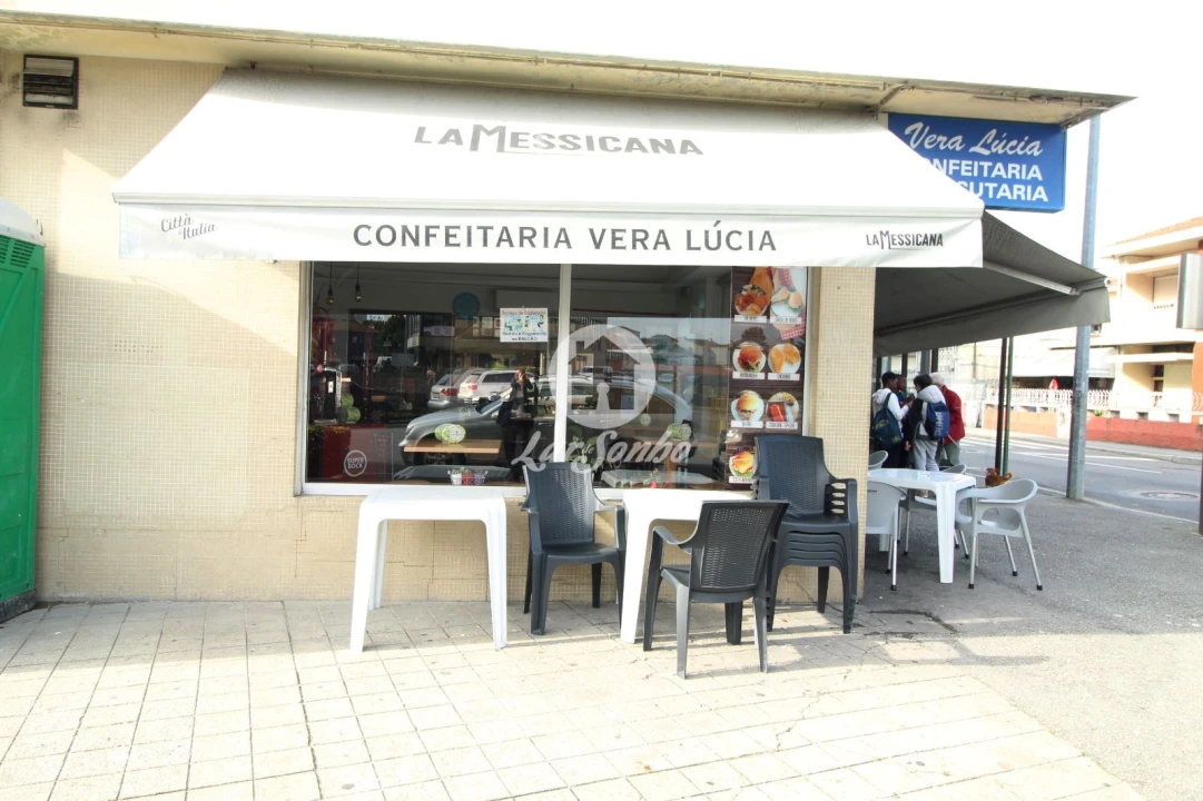 Loja para Trespasse em Arcozelo Foto 7