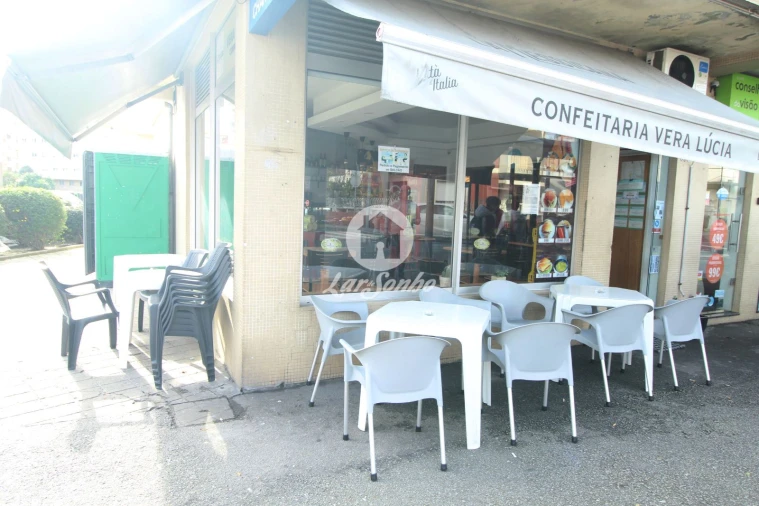 Loja para Trespasse em Arcozelo Foto 3