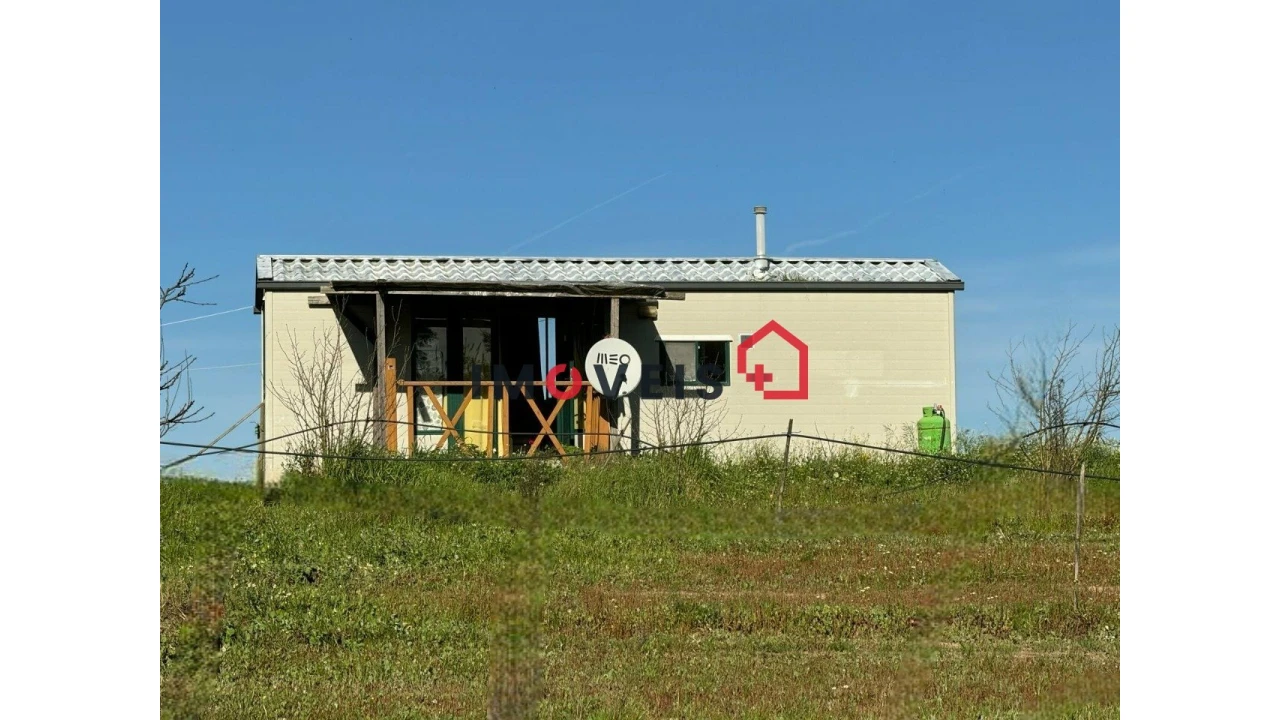 Moradia T2 para Venda em Benfica do Ribatejo Foto 17