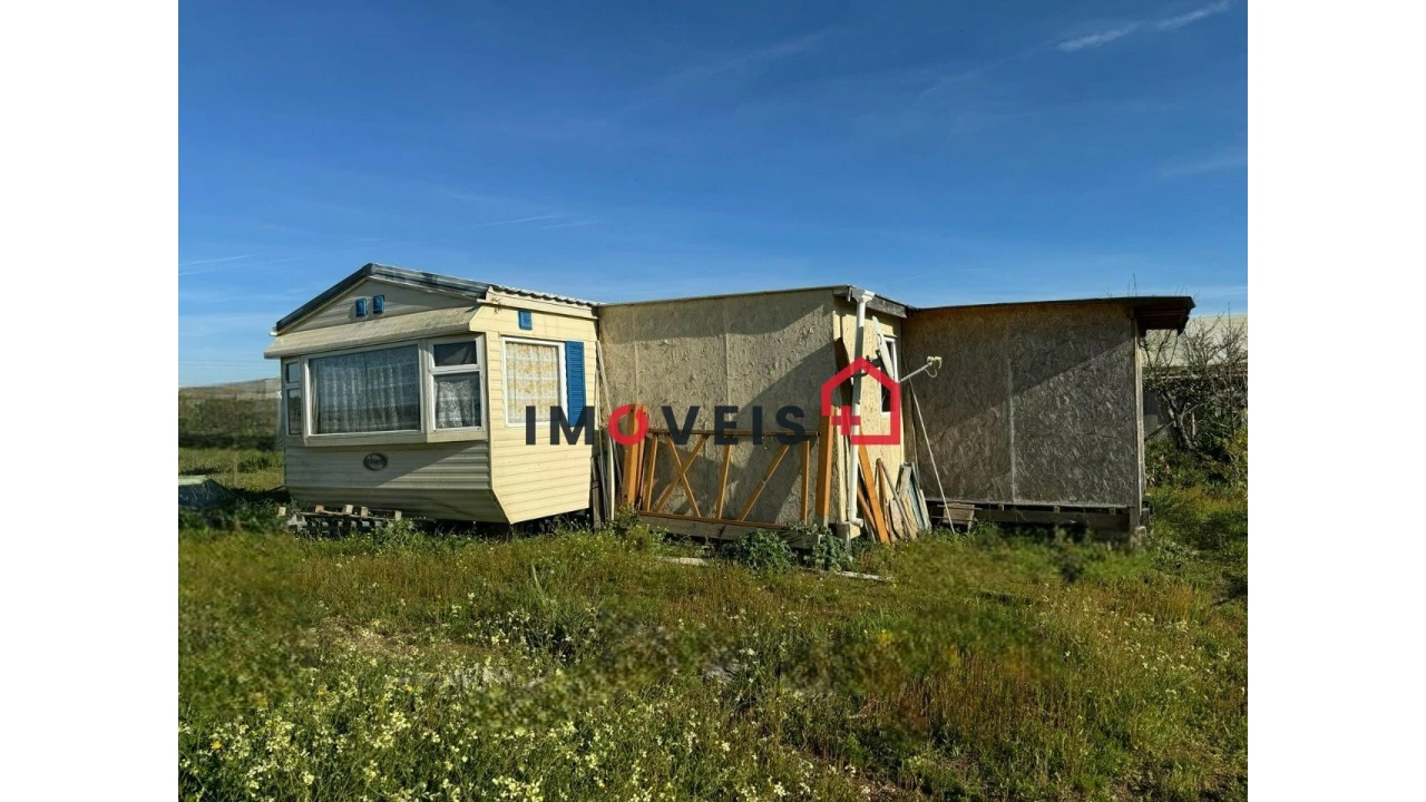 Moradia T2 para Venda em Benfica do Ribatejo Foto 11