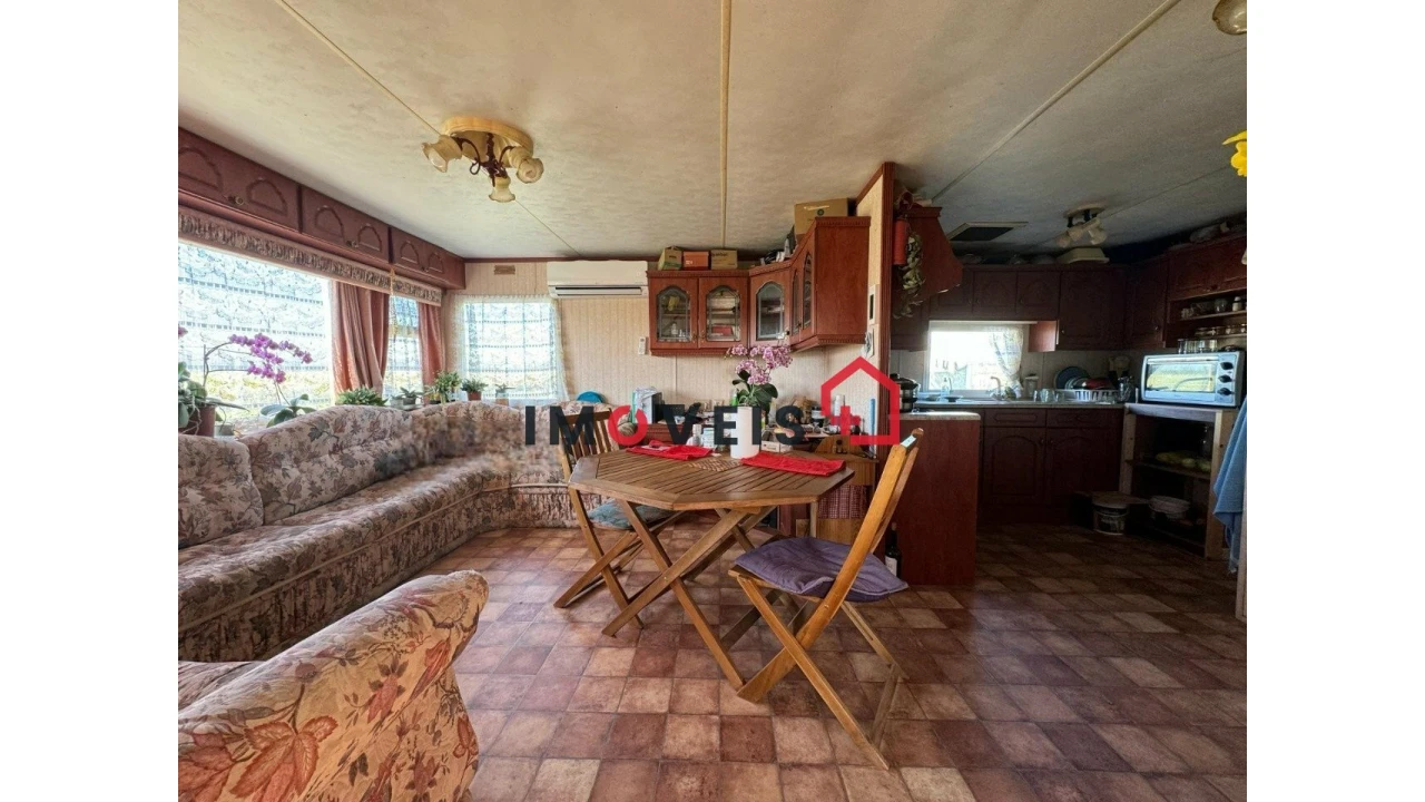 Moradia T2 para Venda em Benfica do Ribatejo Foto 2