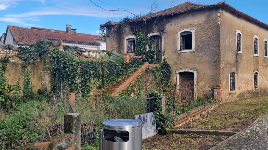 Moradia T0 para Venda em Barcouço
