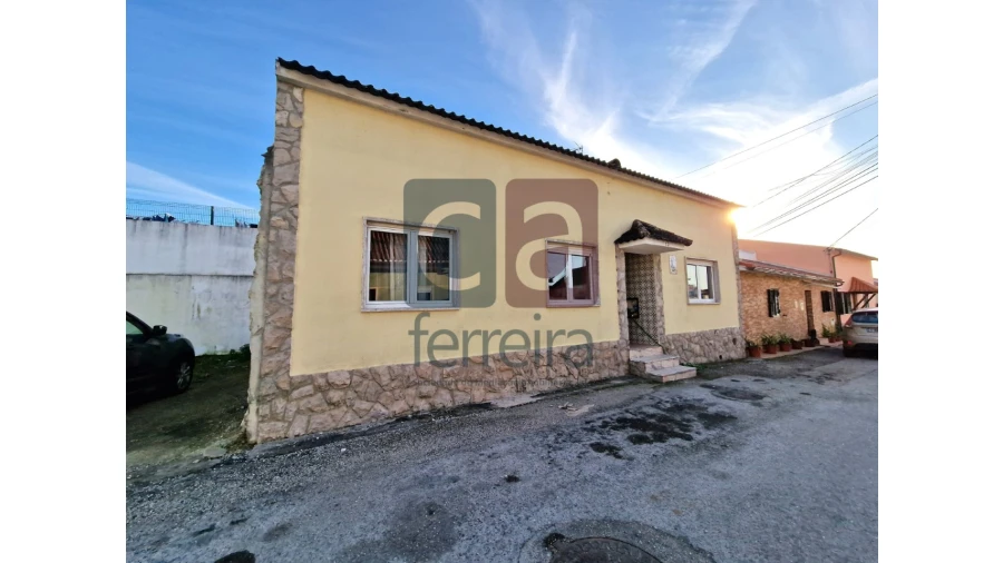 Moradia T4 para Venda em Romeira e Várzea Foto 2