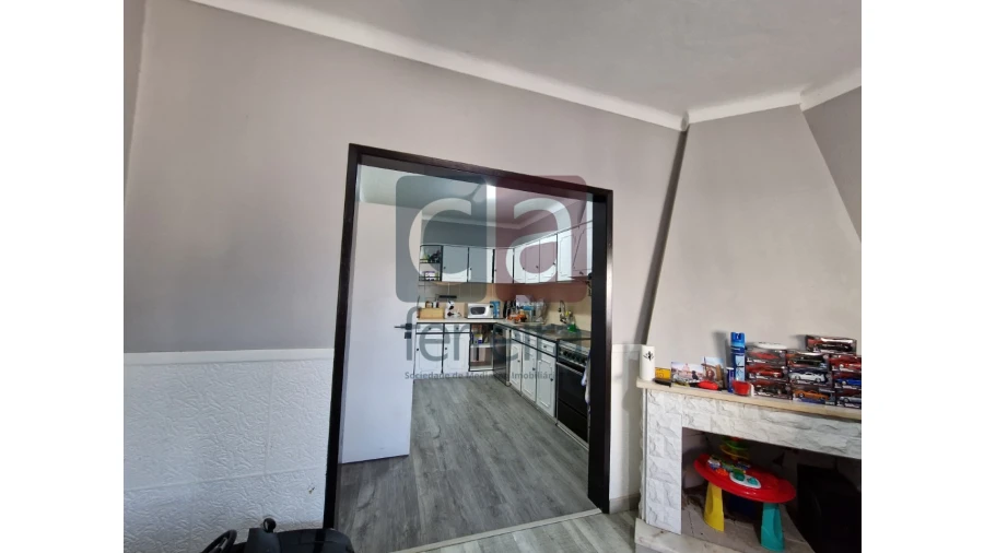 Moradia T4 para Venda em Romeira e Várzea Foto 7