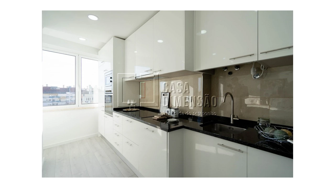 Apartamento T3 para Venda em Benfica Foto 1