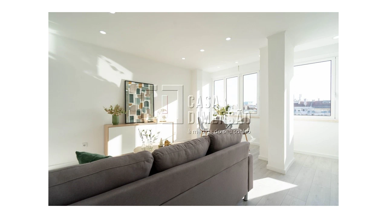Apartamento T3 para Venda em Benfica Foto 3