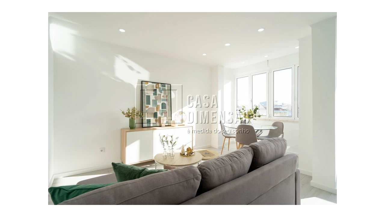 Apartamento T3 para Venda em Benfica Foto 4
