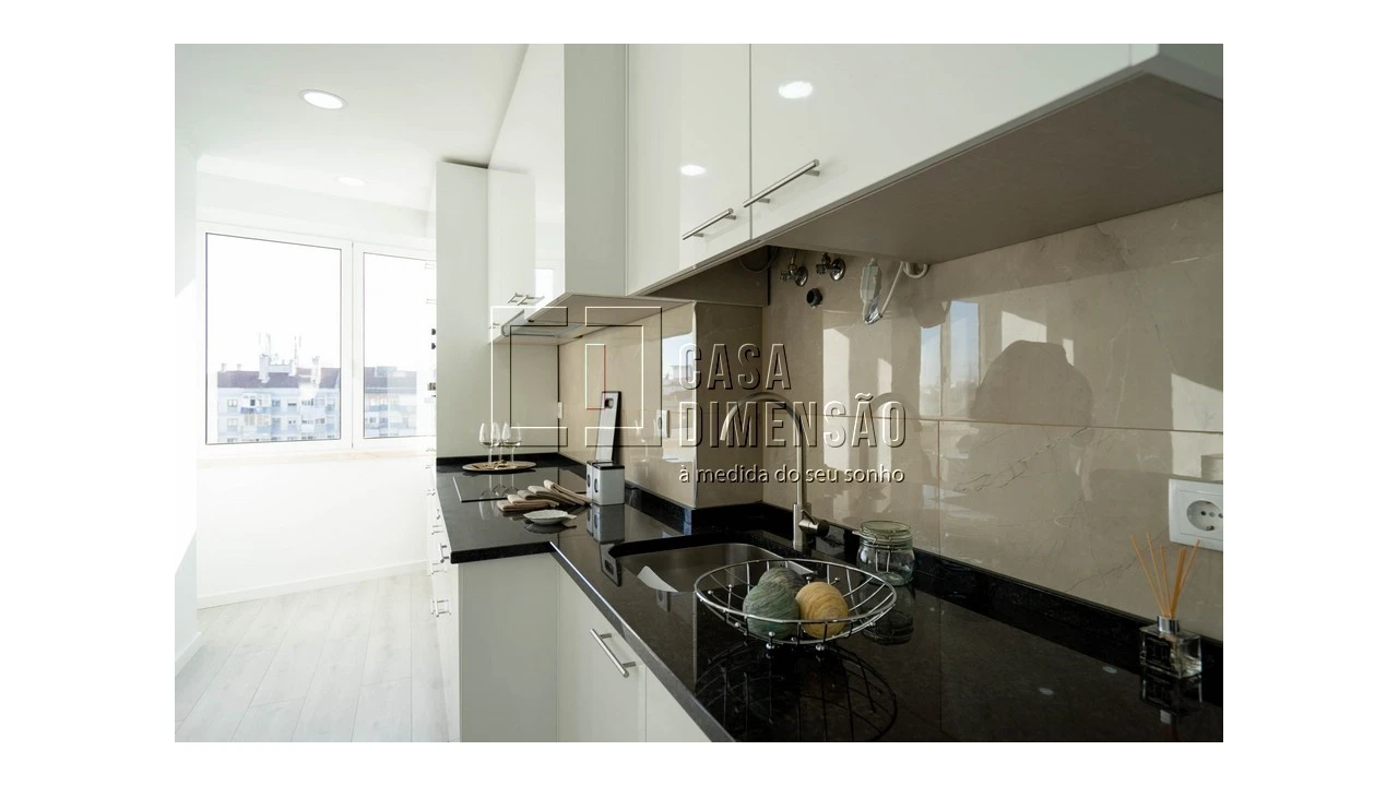 Apartamento T3 para Venda em Benfica Foto 19