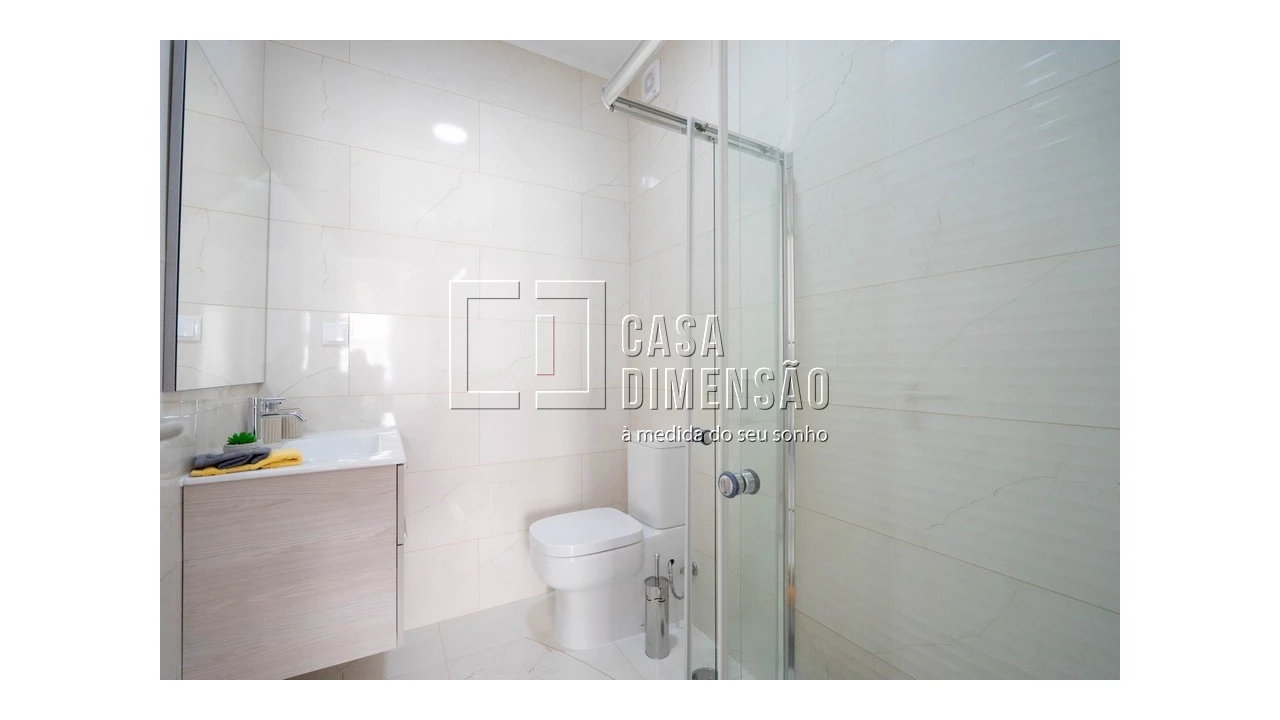 Apartamento T3 para Venda em Benfica Foto 48