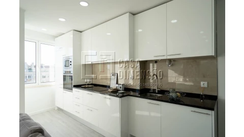 Apartamento T3 para Venda em Benfica
