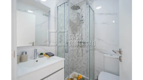 Apartamento T3 para Venda em Benfica