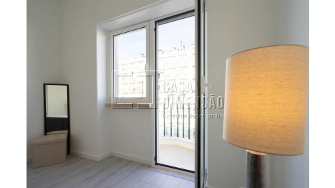 Apartamento T3 para Venda em Benfica