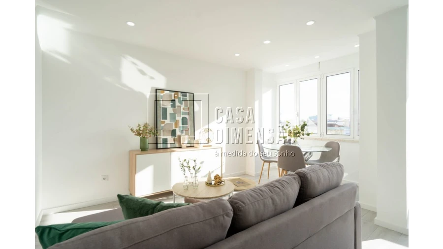 Apartamento T3 para Venda em Benfica Foto 4