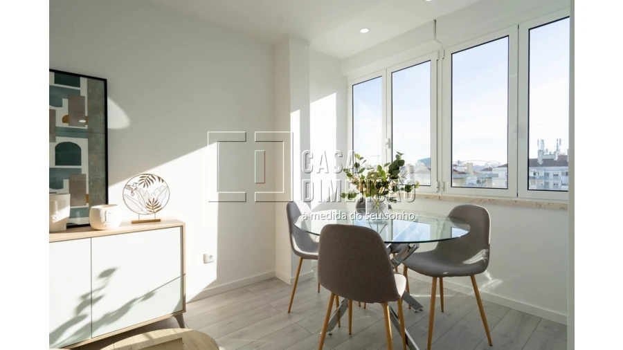 Apartamento T3 para Venda em Benfica Foto 9