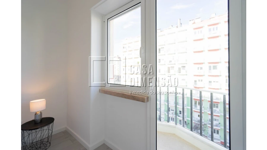 Apartamento T3 para Venda em Benfica Foto 44