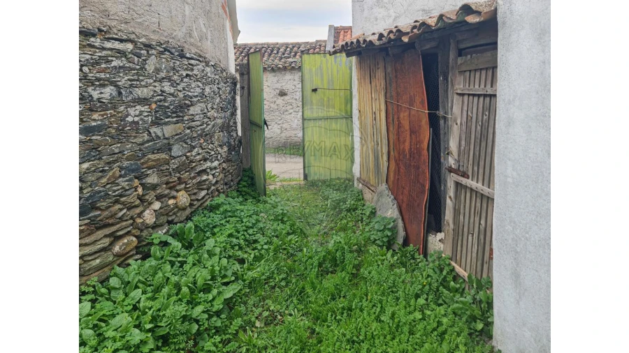 Moradia T3 para Venda em Belver Foto 17