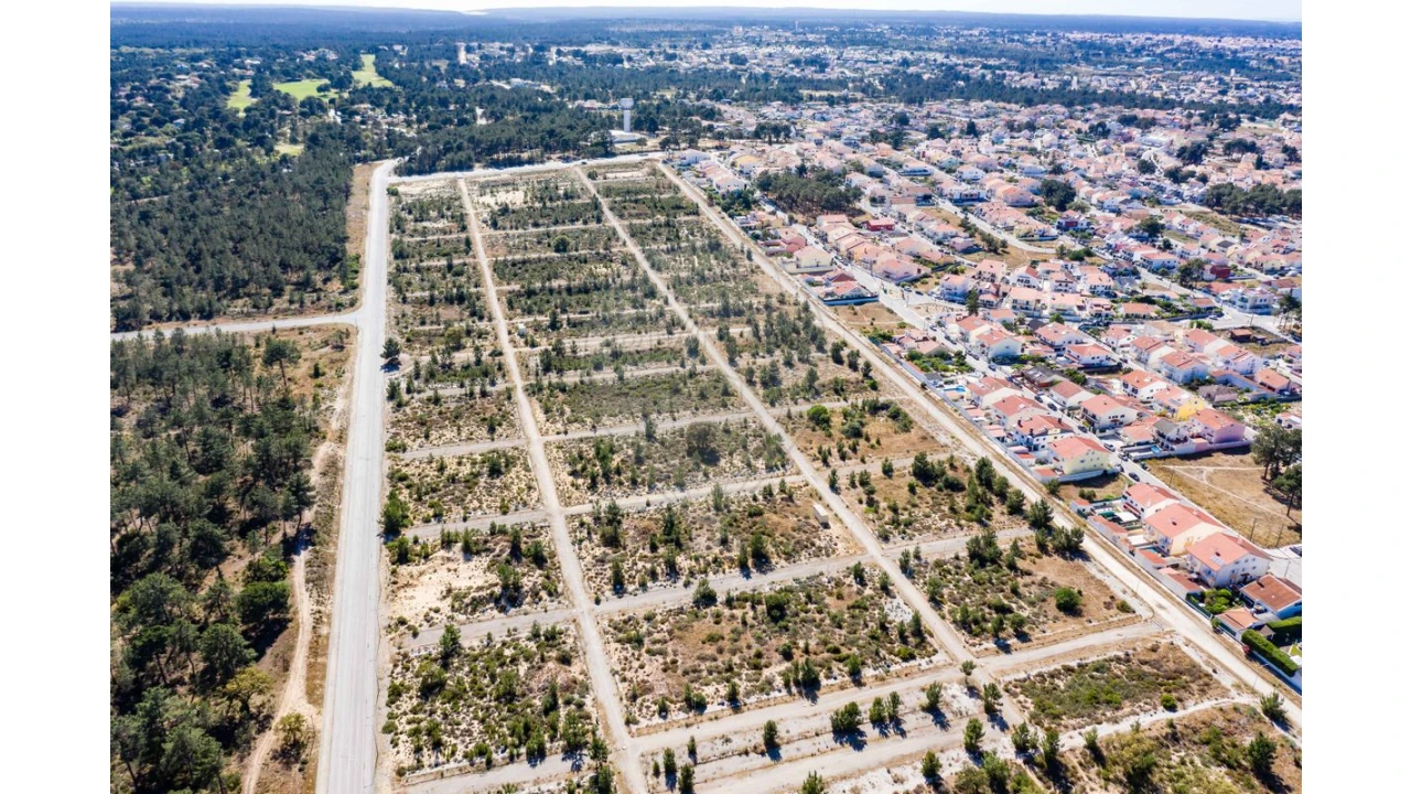 Terreno para Venda em Quinta do Conde Foto 1