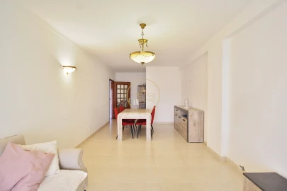 Apartamento T2 para Arrendamento em Lagos (São Sebastião e Santa Maria)