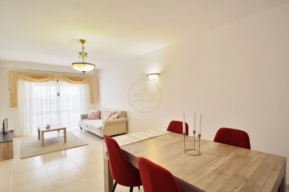 Apartamento T2 para Arrendamento em Lagos (São Sebastião e Santa Maria)