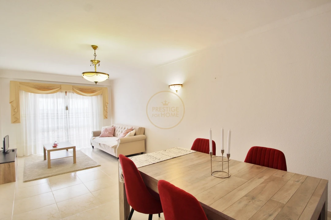 Apartamento T2 para Arrendamento em Lagos (São Sebastião e Santa Maria) Foto 5
