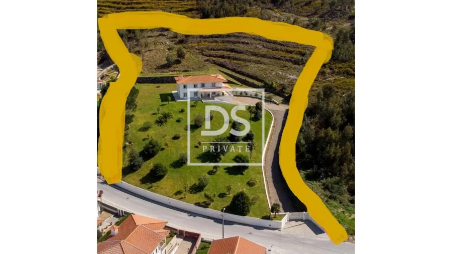 Moradia T4 para Venda em Santo Adrião de Vizela Foto 3