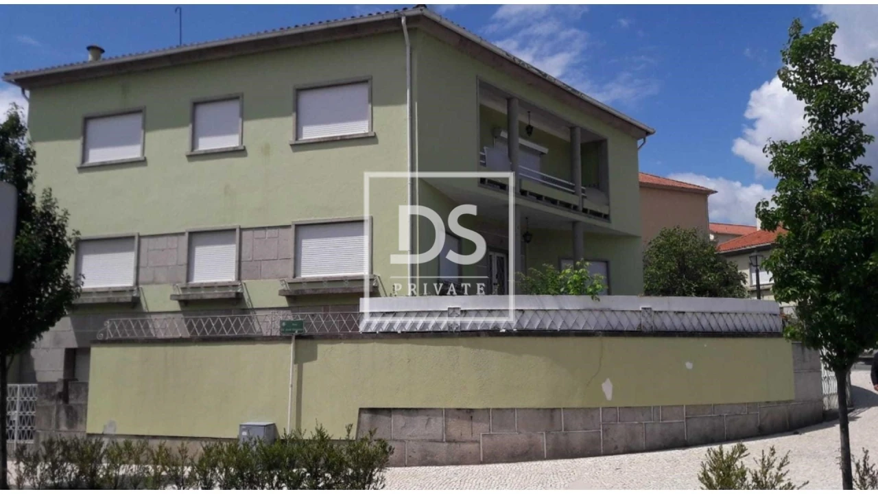 Moradia para Venda em Oliveira, São Paio e São Sebastião Foto 2