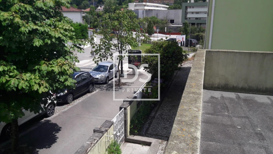 Moradia para Venda em Oliveira, São Paio e São Sebastião Foto 9