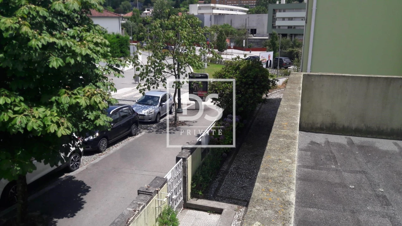 Moradia para Venda em Oliveira, São Paio e São Sebastião Foto 9