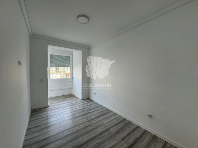 Apartamento T1 para Venda em Arroios Foto 13