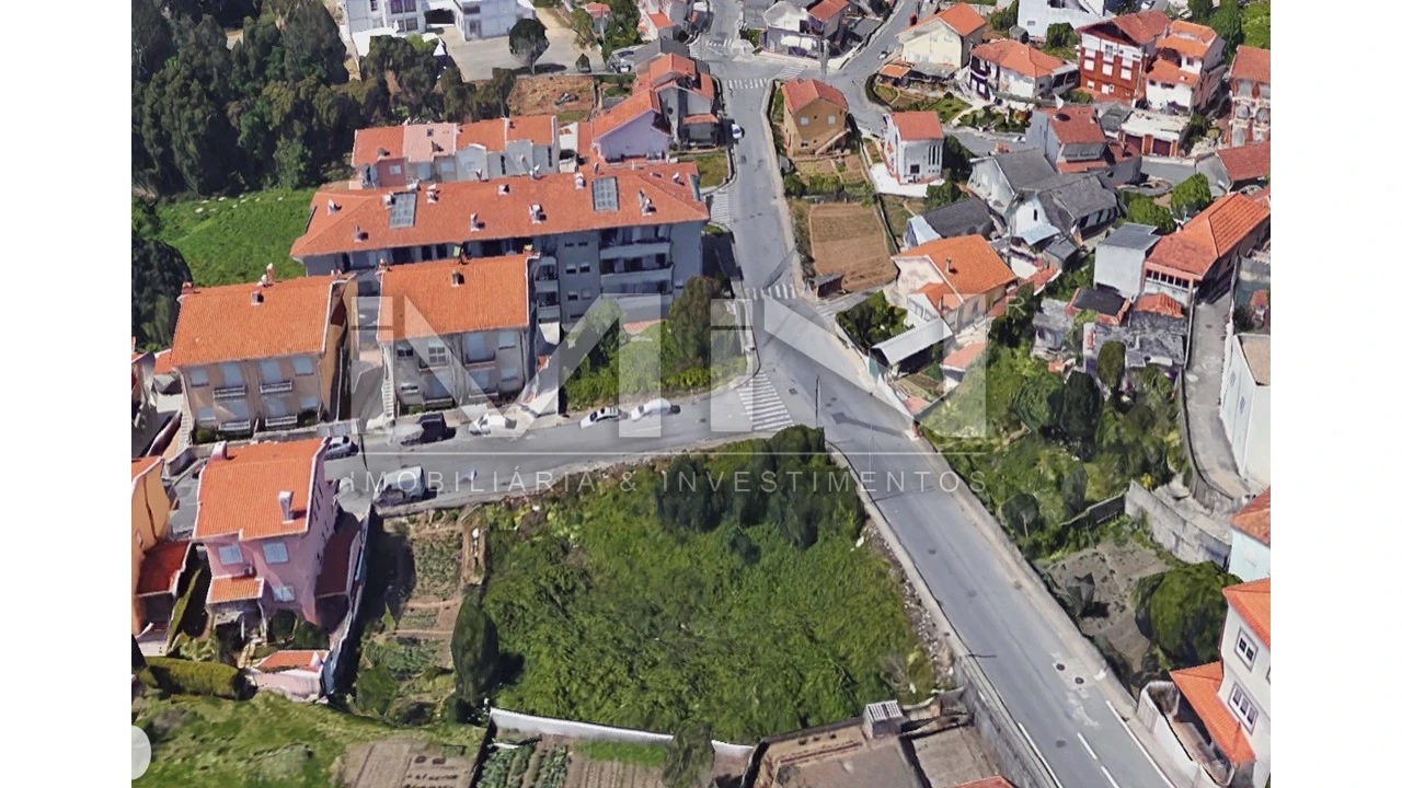 Terreno para Venda em Fânzeres e São Pedro da Cova Foto 6
