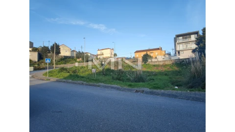 Terreno para Venda em Fânzeres e São Pedro da Cova