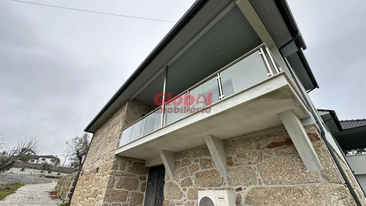 Quinta T0 para Venda em Parada de Gonta Foto 5