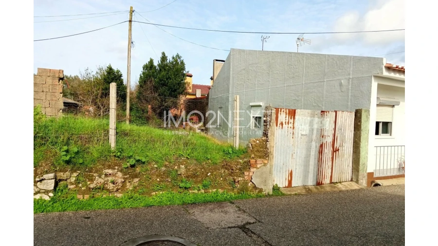 Moradia T4 para Venda em Moita Foto 6